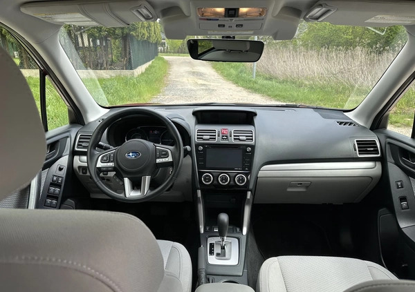 Subaru Forester cena 82999 przebieg: 74300, rok produkcji 2018 z Piaseczno małe 301